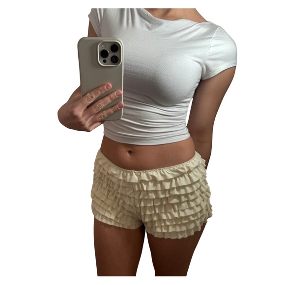 Edikted Cream Ruffle Shorts - Picture 2 of 8